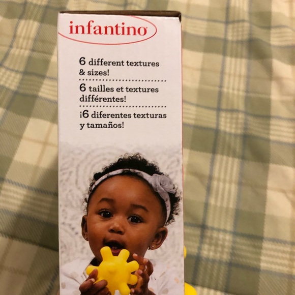 New Infantino 6 Multi Textured & Multi Colored Ball Set For Infants - Picture 3 of 5